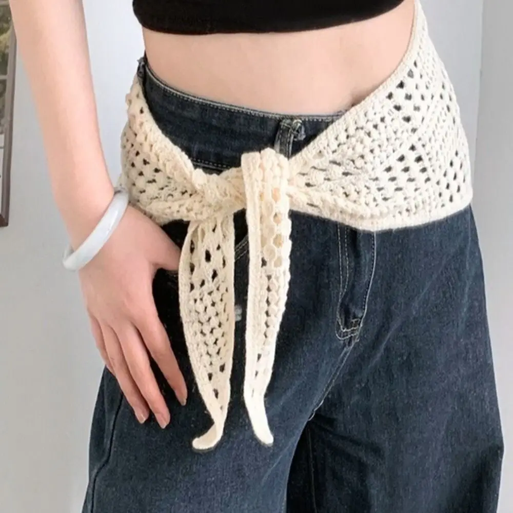 レトロな中空ニット三角スカーフ三角形のエレガントなエプロンラップスカーフ Y2k デザインヒップスカーフ夏服