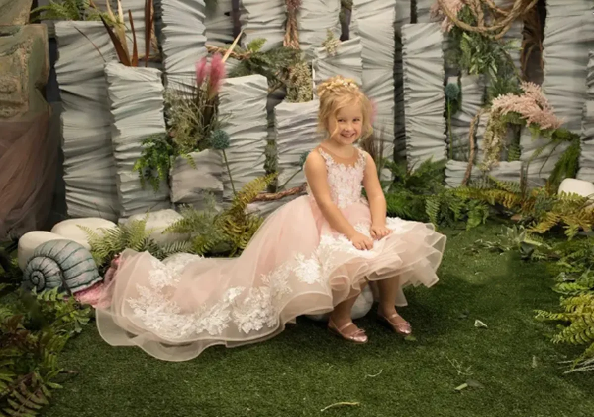 

Pink Cute Flower Girl Dresses Pageant Gown for Wedding Floral Lace Appliques High-Low Length Birthday Party First Communion Gown