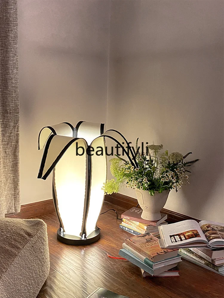 

Medieval banana lamp black and white living room floor lamp bedroom ambient lamp