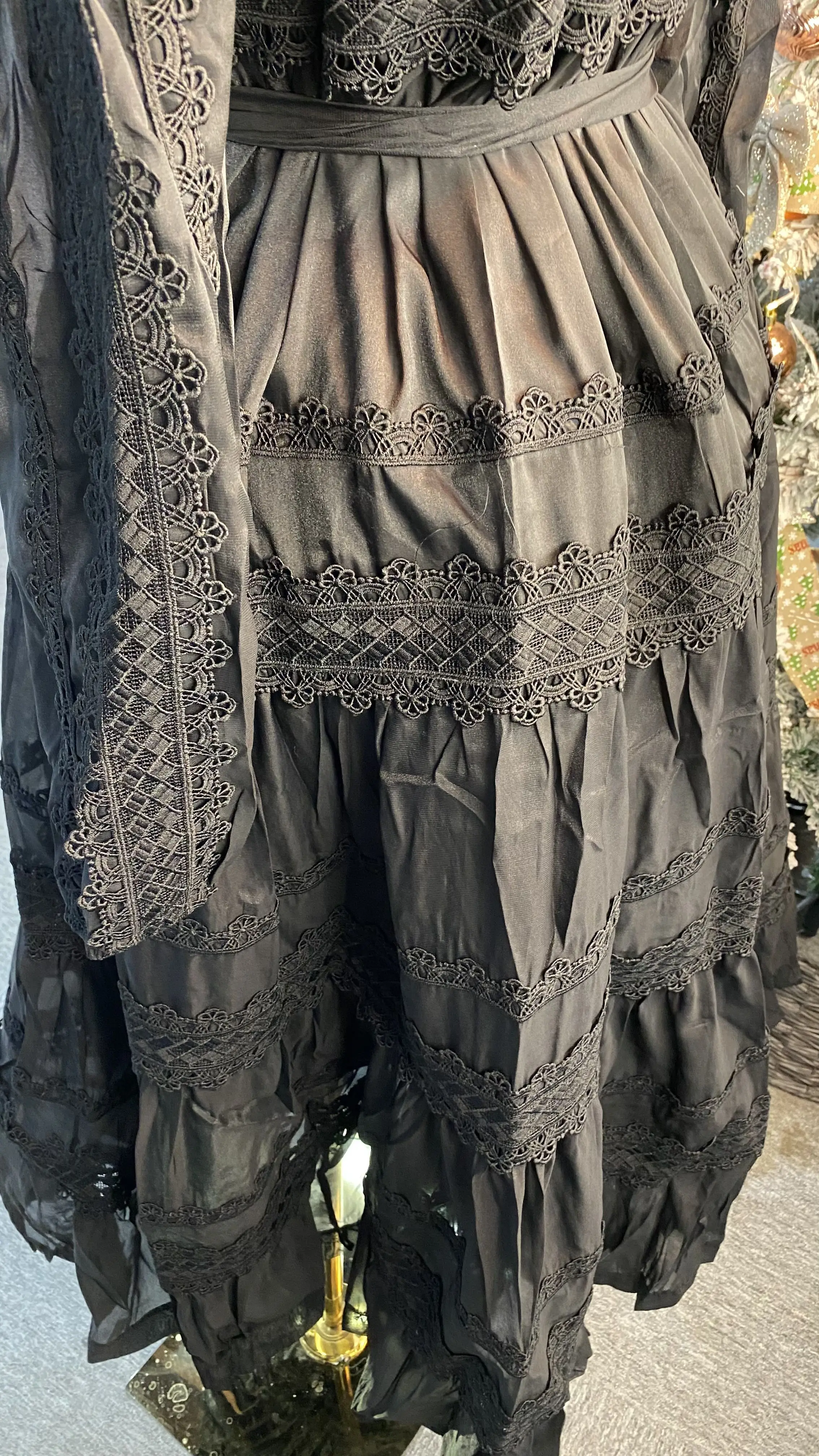 Hot-selling new fashionable and elegant long dress with lace patchwork design and lantern sleeves-GZXX123