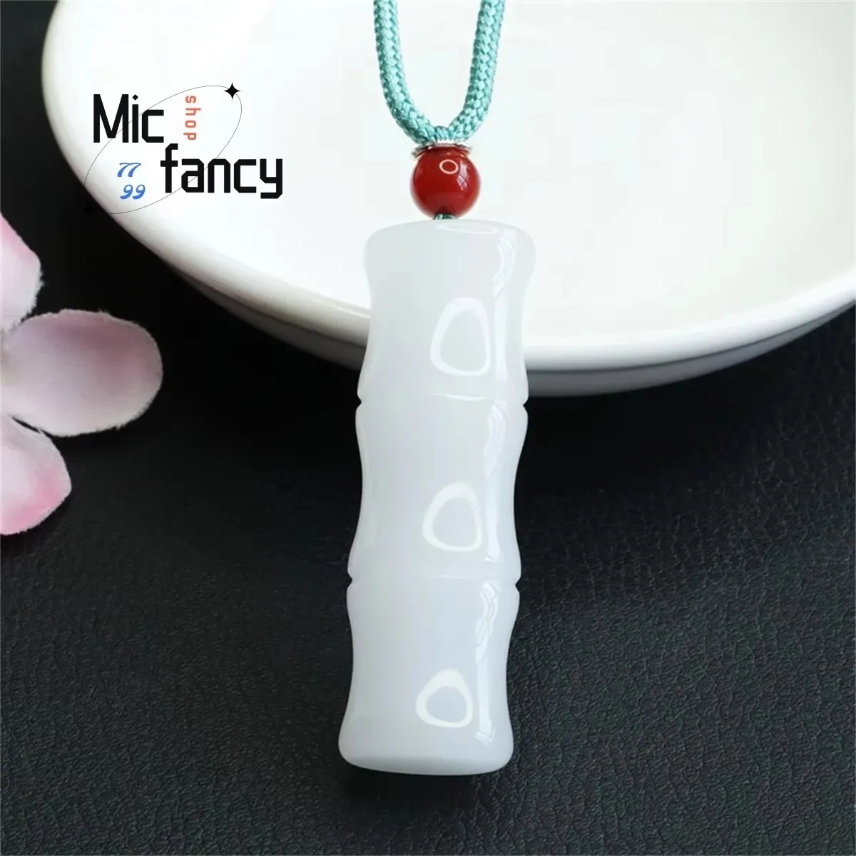 

Natural Golden Silk Jade Bamboo Knot Pendant Charms Fashion Women Men Fine Jewelry Amulet Mascots Luxury Souvenir Holiday Gift