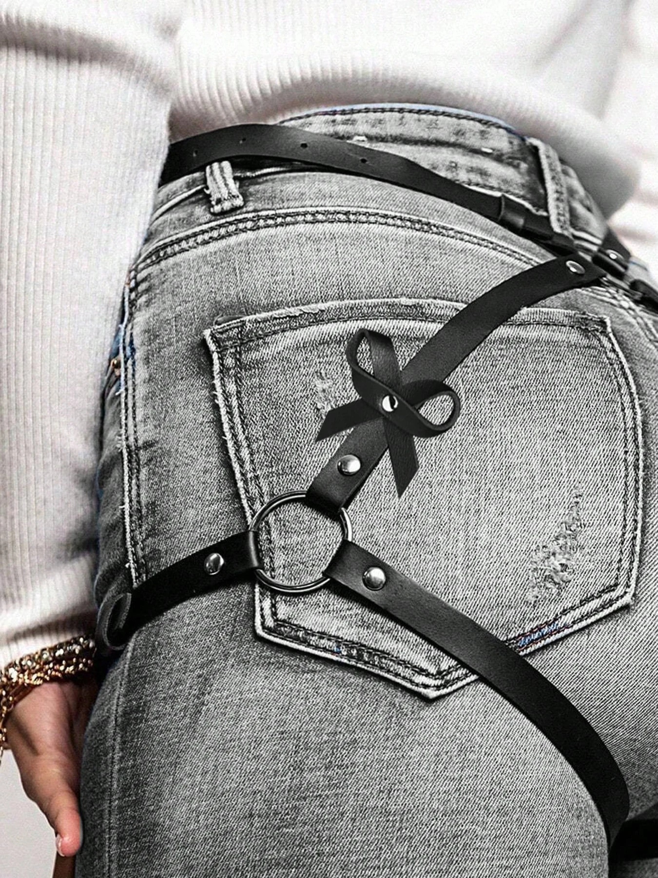 Damesmode riem, streetstyle dijriem met strik, gothic korsetriem, casual riem, kledingaccessoire.