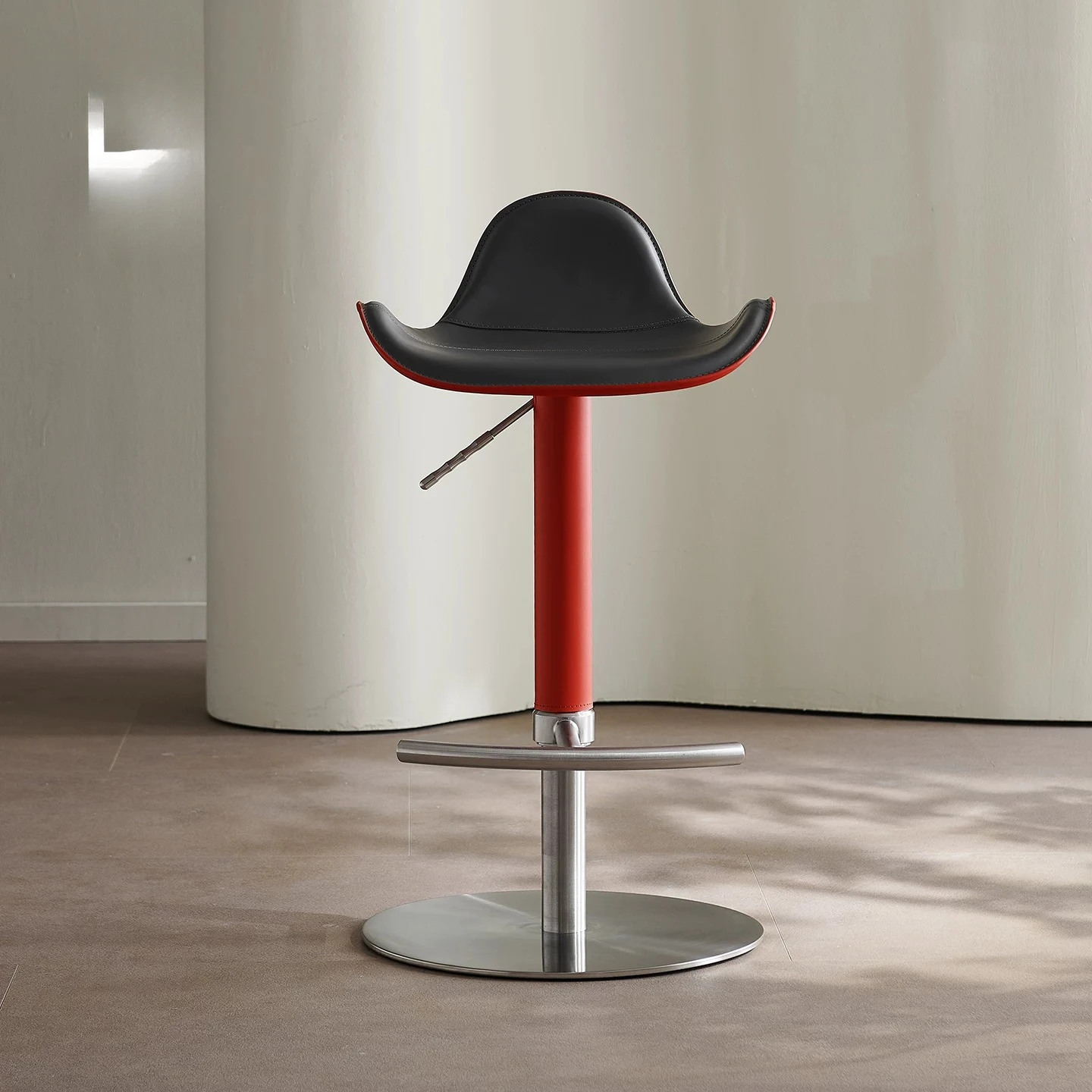 

Modern Comforable Bar Chair With Backrest Swivel Minimalist Dining Room Bar Chair Counter Bancos Para Barra Bar Furniture