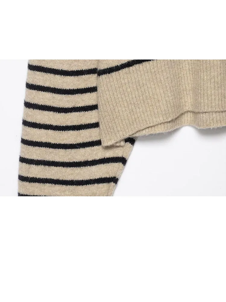 

HH Women Elegant Solid Turn-down Collar Knitted Diamond Loose Pullover Long Sleeves Button Sweater Cozy Autumn Tops Mujer