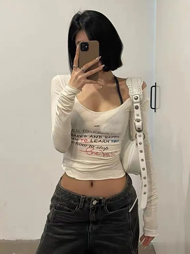 Genayooa-女性のための裸の肩のグラフィックプリントTシャツ,肌のトップ,長袖,セクシーなストリートウェア,秋