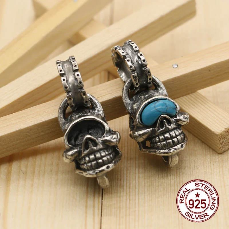 

S925 sterling silver pendant, fashionable hip-hop internet celebrity Blue turquoise one eyed skull in a minimalist style