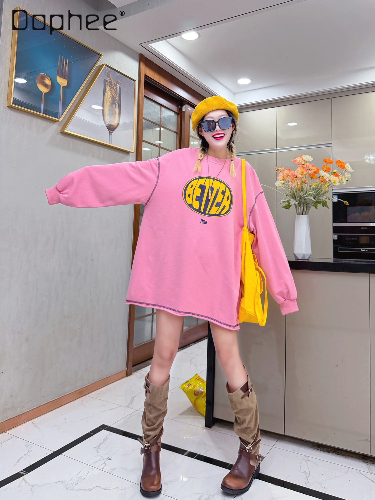 Felpa allentata con stampa di nuove lettere autunno inverno di marca alla moda da donna Top a maniche lunghe di media lunghezza semplice ed elegante strato base