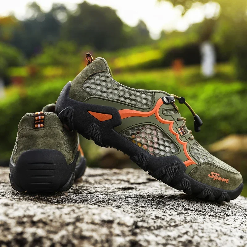 

Men's Outdoor Beach Swimming Mountaineering Shoes Breathable Quick-Dry Aqua Shoes Solid Color Creek Tracing Water Shoes