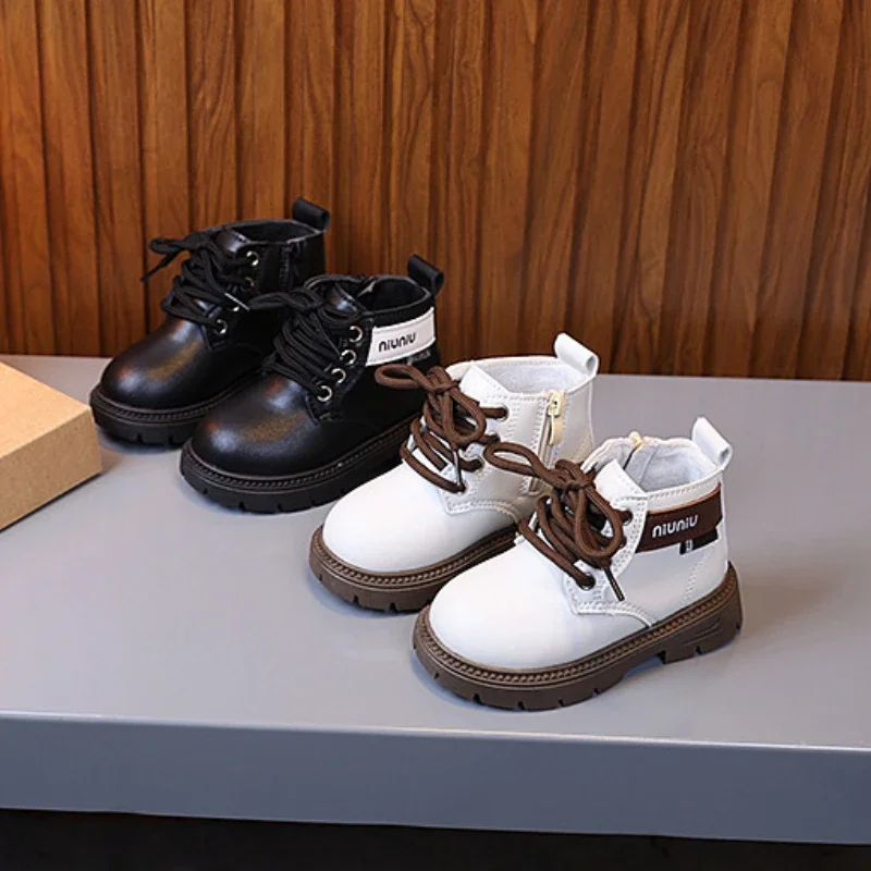 

Новинка весны и осени 2024, детская обувь, противоскользящая классическая модная кожаная обувь для девочек, красивые удобные модные ботинки для мальчиков