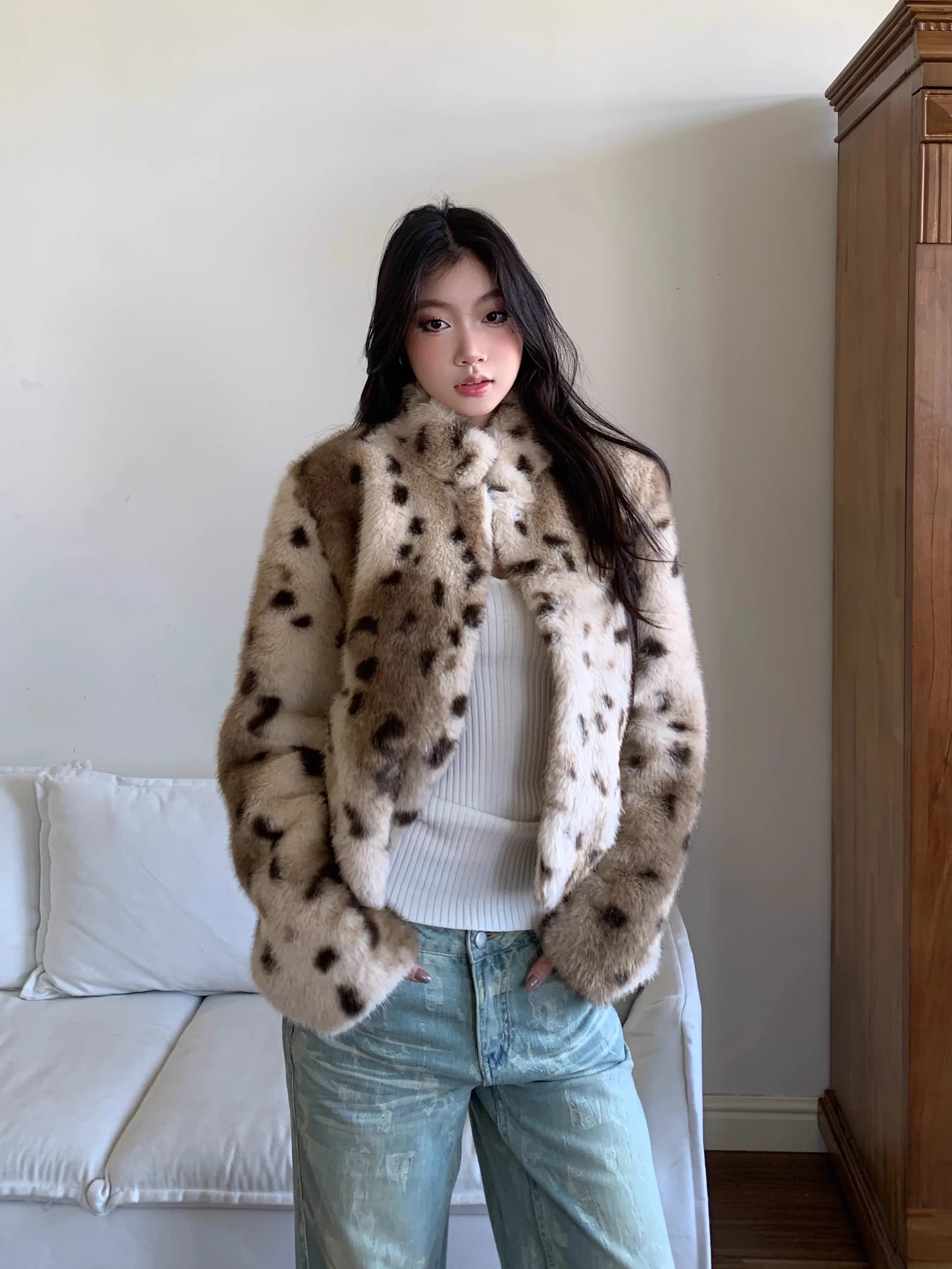 

Женское повседневное короткое меховое пальто Withmin с леопардовым принтом, мягкое, уютное, свободного кроя, визуально стройнящее, новинка зимы