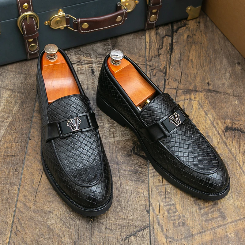 

Spring and Autumn New Men Business Dress Casual Leather Shoes Classic Fashion PU Weaving Embossed Round Head Loafers Shoes