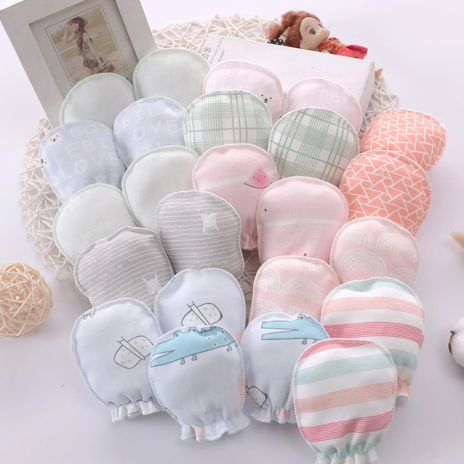 

100% Cotton Baby Anti Scratching Gloves Newborn Gloves Protection Face baby Mittens Glove Infant Accessories