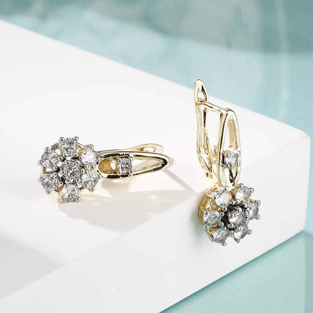 Ohrring-Set mit Schneeflocken-Cluster und eingelegten Zirkonia-Steinen, hohle Ohrringe, Ring, für festliche Anlässe, zarte, funkelnde Diamant-Accessoires, Geschenk zum Geburtstag oder für ein Date. – Detail 4