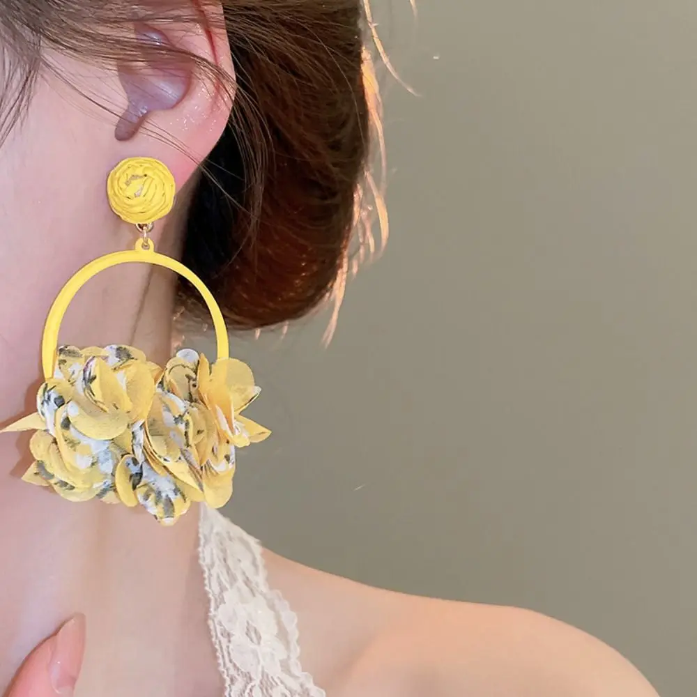 

Elegant Sweet Mesh Flower Earrings Colorful Round Hollow Exaggerated Earrings Ear Jewelry Bohemia Style Drop Earrings Women