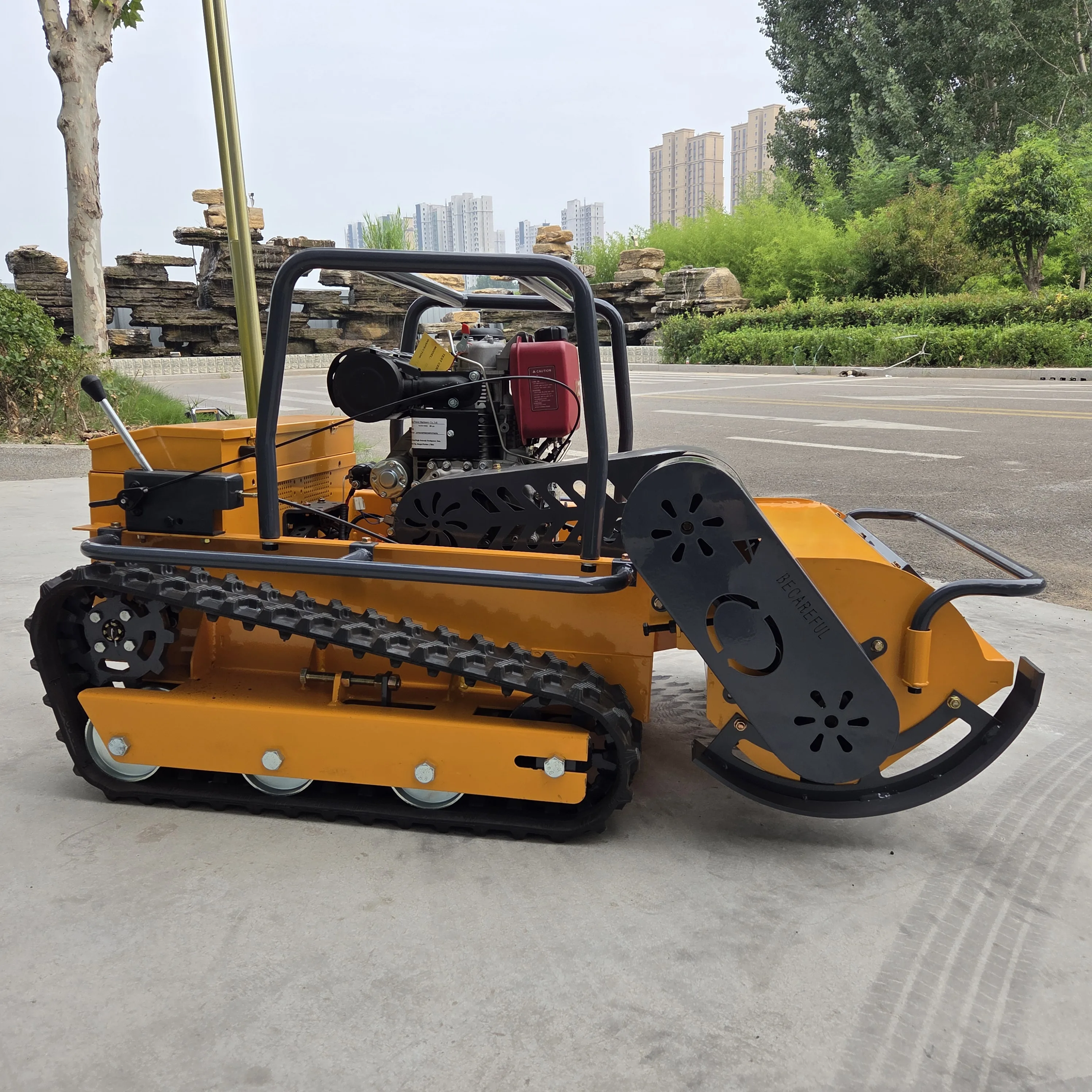 Medium-sizedCE EPACertified Diesel-Powered Remote Control Robot Flail Mower – All-Terrain, Agricultural Rubber, 500mm to 1200mm