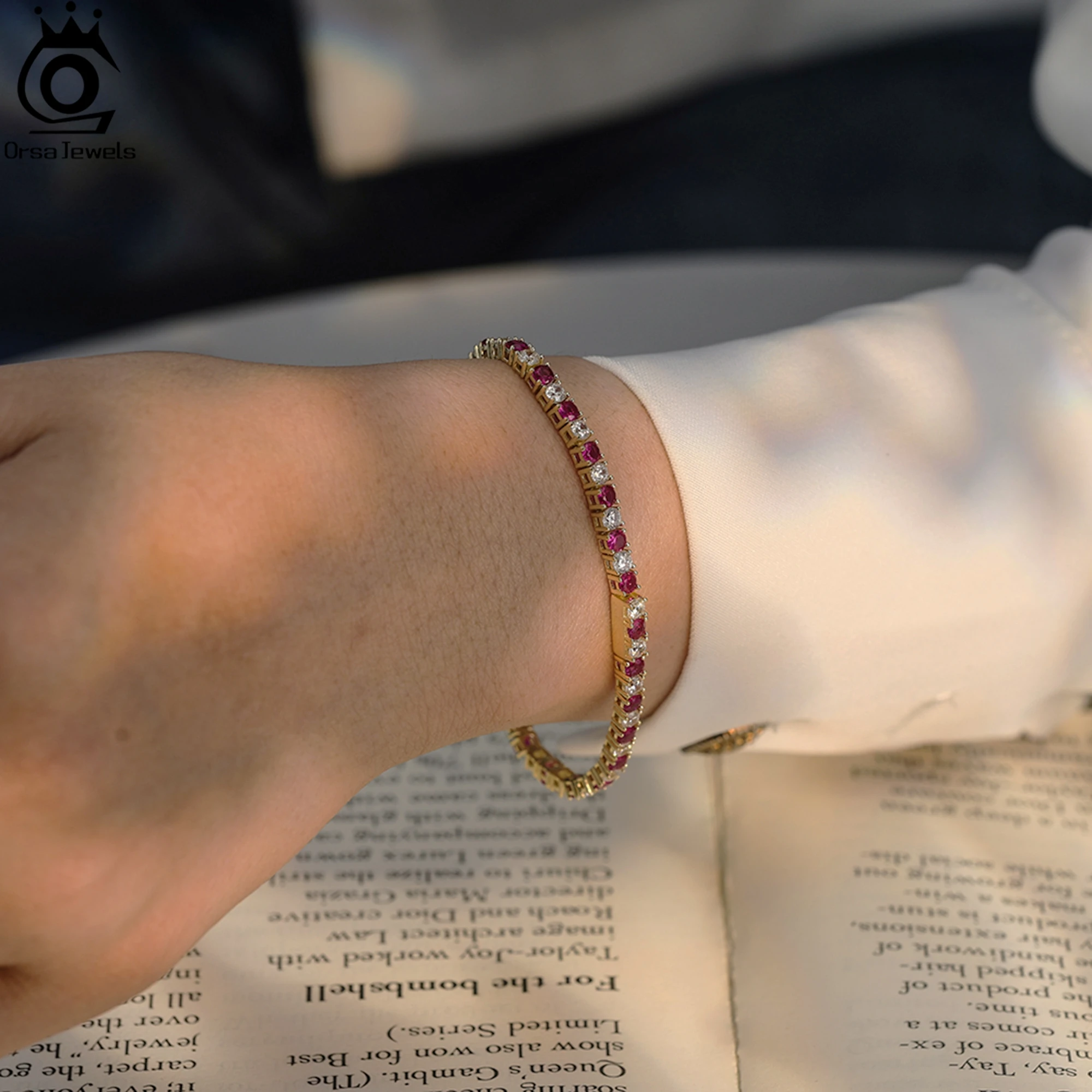

ORSA JEWELS Гламурный теннисный браслет из стерлингового серебра 925 пробы с потрясающим красным цирконием овальной огранки, идеально изготовленные ювелирные изделия SB138