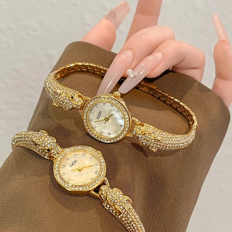 

Gold Luxury Ladies Quartz Watch Round Delicate Dial Bracelet Ladies Gift watches for woman relógio feminino