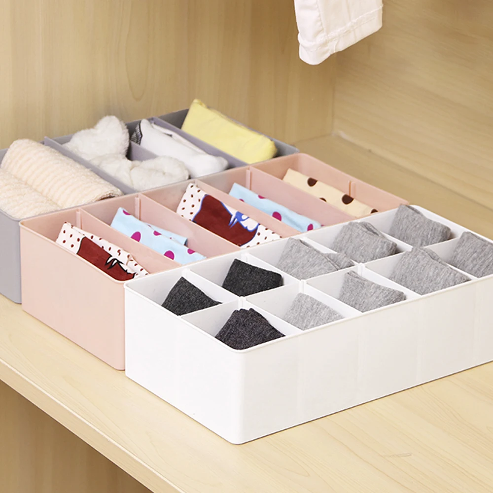 1pc Plastic Divided Household Wardrobe Clothes Underwear Socks, Bra Sorting Box Minimalist and Fresh Style Underwear Storage Box