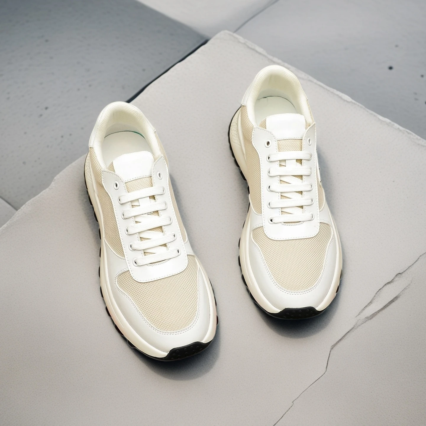 

Мужские кроссовки ручной работы класса люкс из натуральной кожи для активного отдыха, туризма и спорта. Отличный подарок.