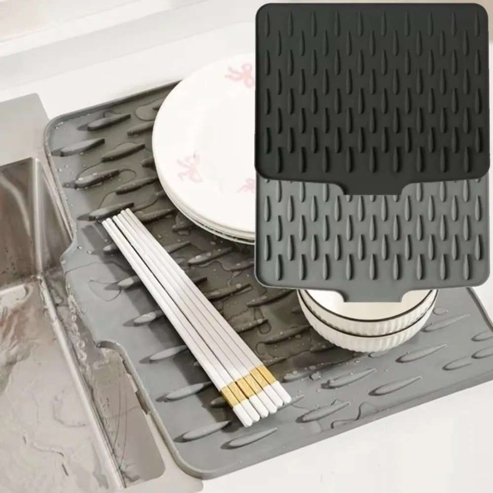 Silicone Kitchen Drainage Mat Sloped Heat Resistant Countertop Drain Mat Multi-Function Non-Slip Base Silicone Drain Mat
