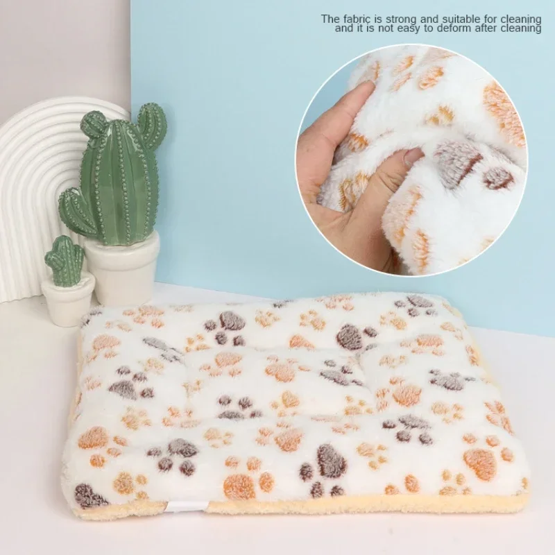 Soft Pet Bed Mats Short Plush Pet Sleeping Bed Mats for Cats Dogs Cute Pad Blanket Warm Kitten Cushion Cat Accessories