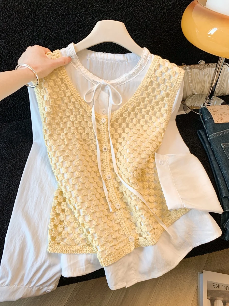 

Корейский стиль: ажурный вязаный кардиган и комплект из двух предметов для женщин, с длинными рукавами, свободного кроя, с пуговицами, круглый вырез, для повседневной носки.