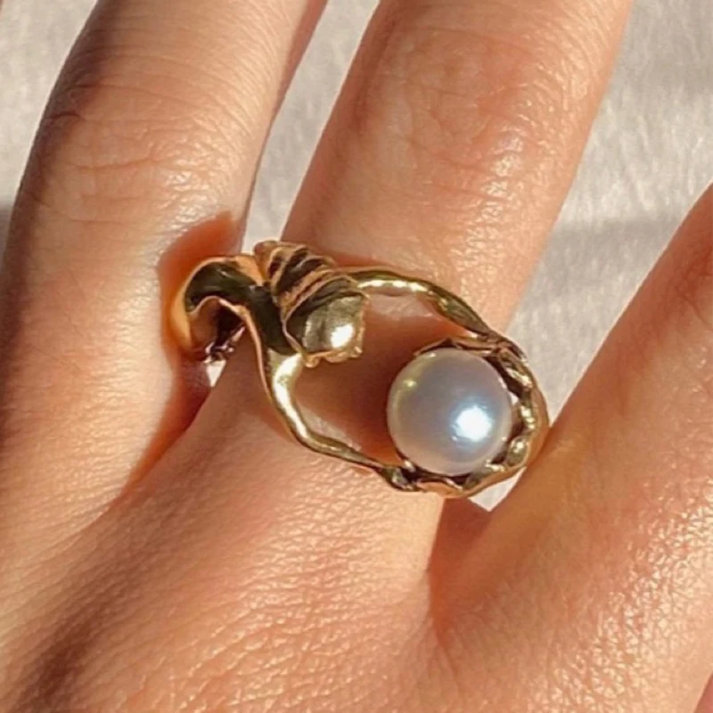 Ins Stainless Steel 18-K Gold Plated Hug Ring Vintage Hug Baroque Pearl Rings For Women Girls Fashion Jewelry Gift