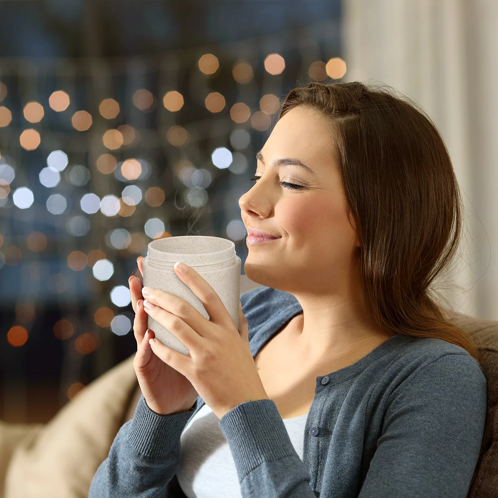 

1Pcs Portable Soup Cup Plastic Microwave Safe Milk Bottle Small Travel Water Bottle with Lid Portable Leakproof Container