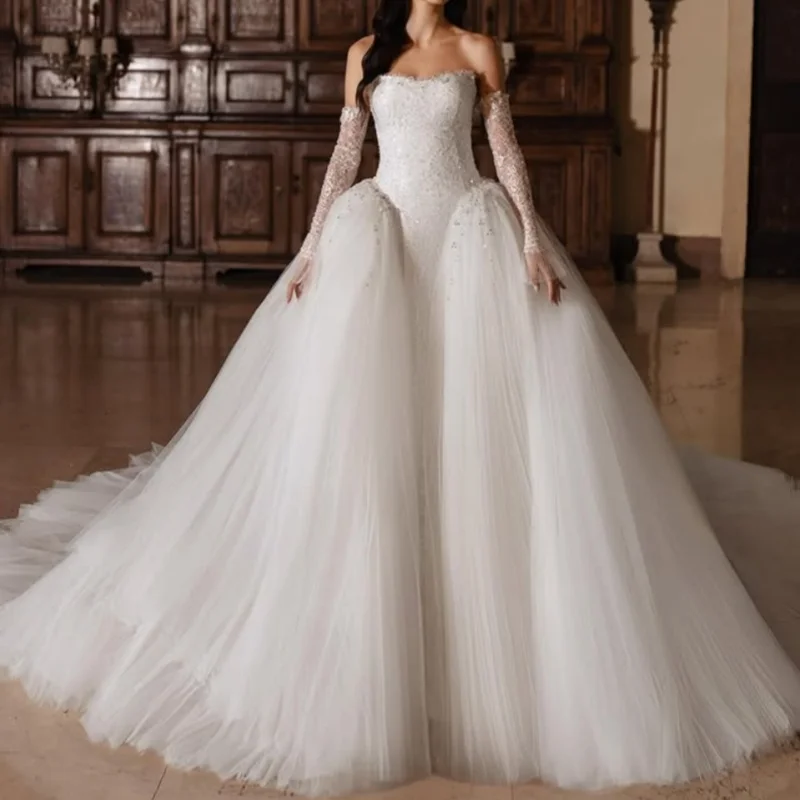 Customized Shiny white Ball Gown Royal Wedding Dresses Lace applique Tull Long tail Made Robe De