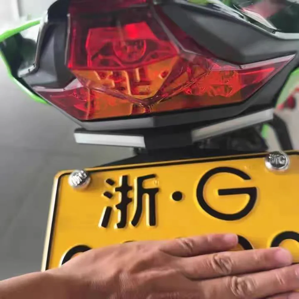 Motorcycle Integrated License Plate Holder LED Lights Tail Turn Signal Light Fit For Kawasak ZX-6R ZX6R 2019 2020 2021 2022 2023