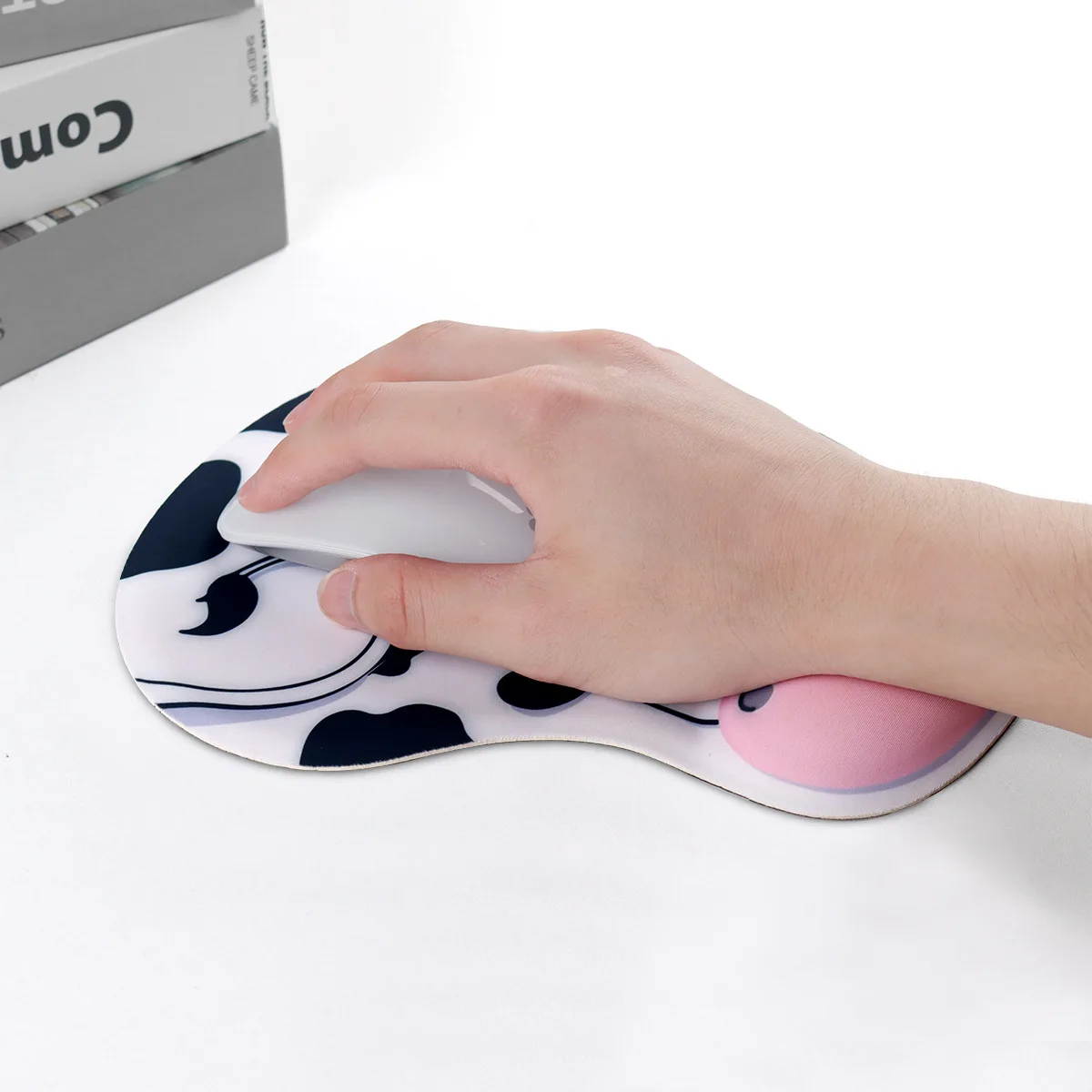 1pc Cow Pattern Memory Soft Silicone Wrist Rest Mousepad Cartoon Design Smooth Surface Non-Slip Computer Accessories