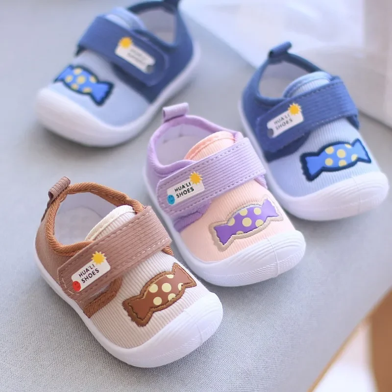 Baskets à semelle souple anti-coup de pied pour bébé, chaussures de dessin animé pour enfants, chaussures non aldes pour tout-petits, chaussures