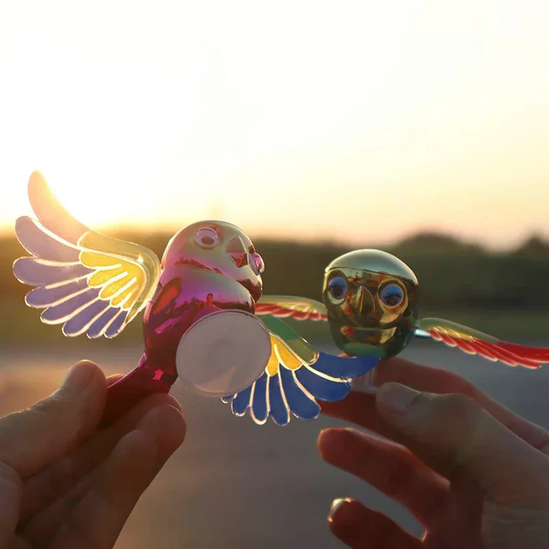 Vibrant Simulation Fly Bird Motorcycle Car Charm, Cute Winged Mate Waving in the Wind, Cool and Fun Car Companion