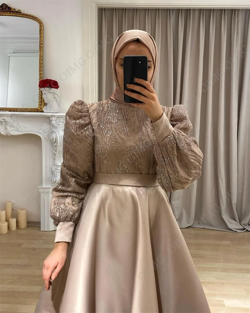 Champagne 2024 Muslim Evening Dresses Moroccan Satin Shiny Sequins Long Prom Gowns Full Sleeve Arab Dubai Party Robe De