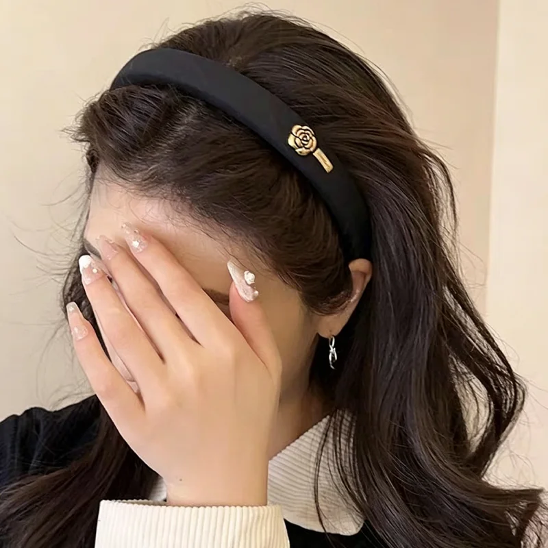 Retro Small Fragrant Wind Camellia Headband for Woman Elegant Temperament Sponge Hair Band Fashion Girls Washing Face Headband