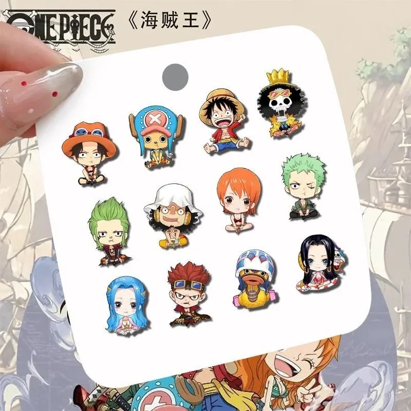 Цельный аниме креативные периферийные устройства Kawai Luffy Zoro Chopper Shanks Queen серьги милые милые серьги праздничный подарок оптом