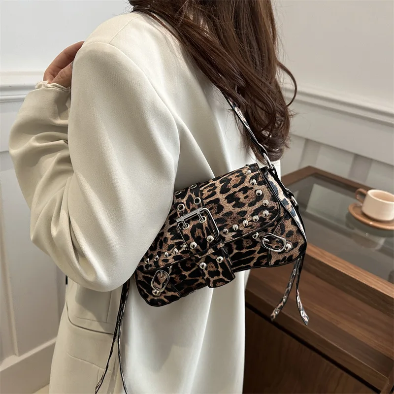 Affordable Luxury Women's Crossbody Bag 2025 Leopard Print Tote Durable PU Leather for Daily Use Lightweight Commuter​