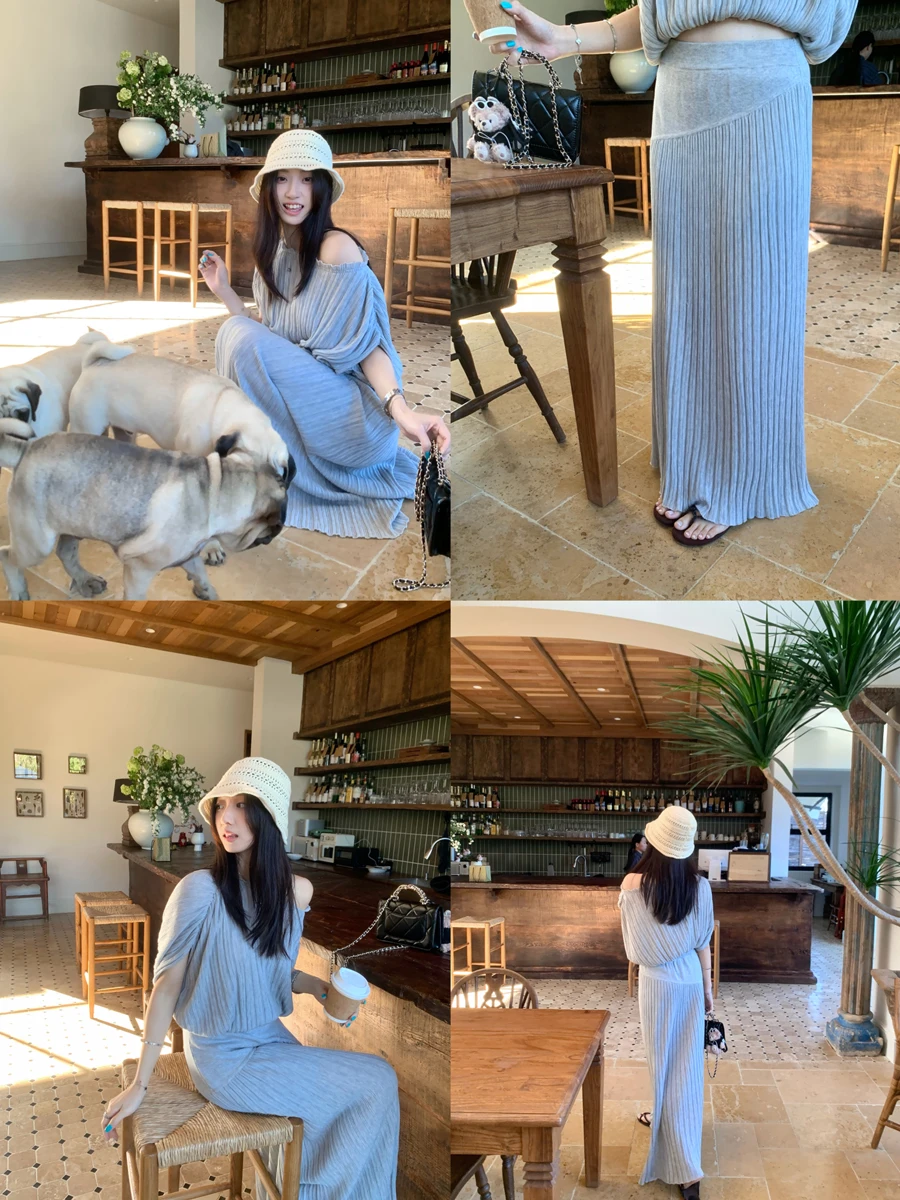 

Pleated Knitted Vest Silk Half-length Skirt Elegant Set Women's Fashion Spring Collection Short Sleeve Striped Pattern