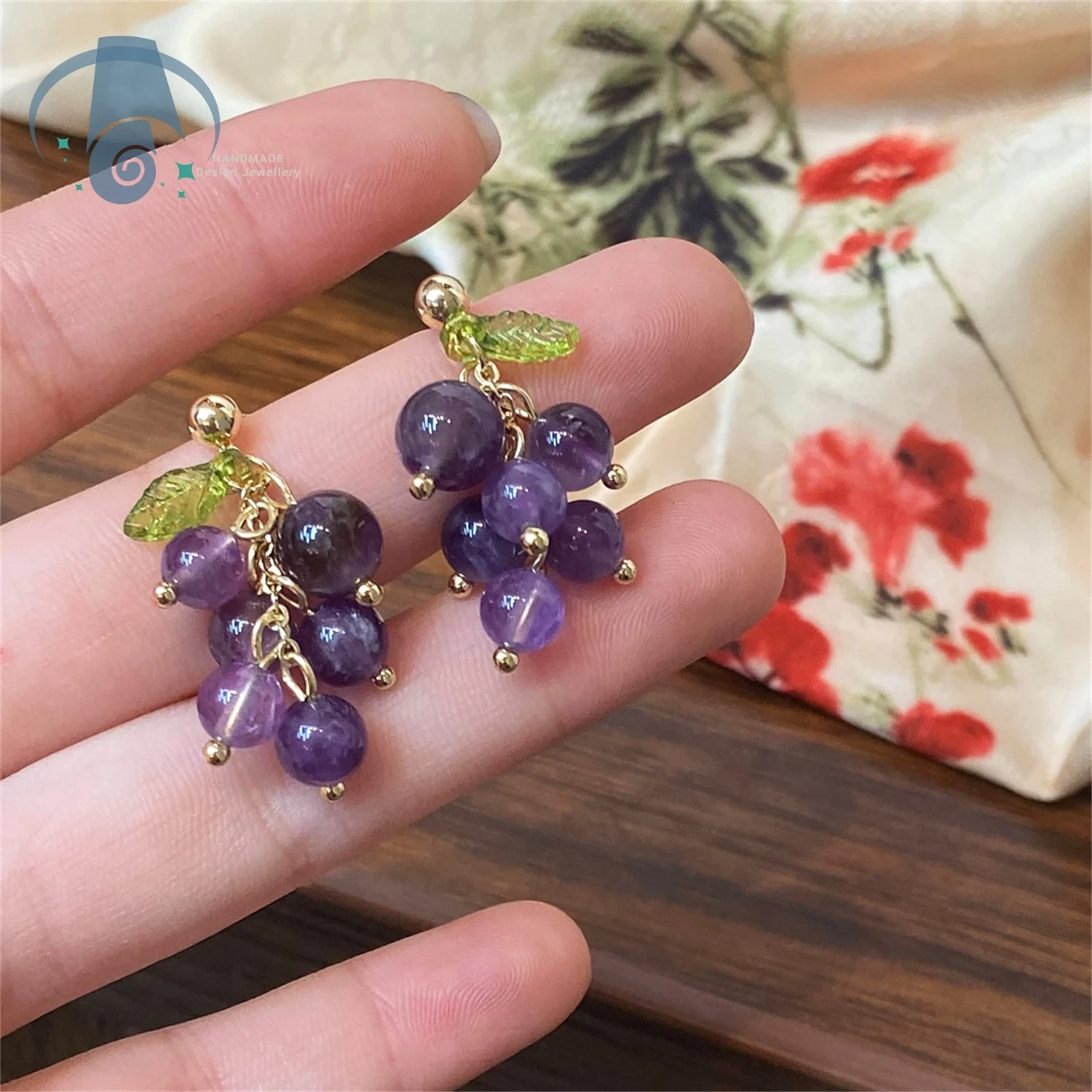 Purple Crystal Grape Earrings Cute Tiny Sweet Dangle Earrings Short Tassel Screw Back Studs Fashion Jewelry for Women Girls Part