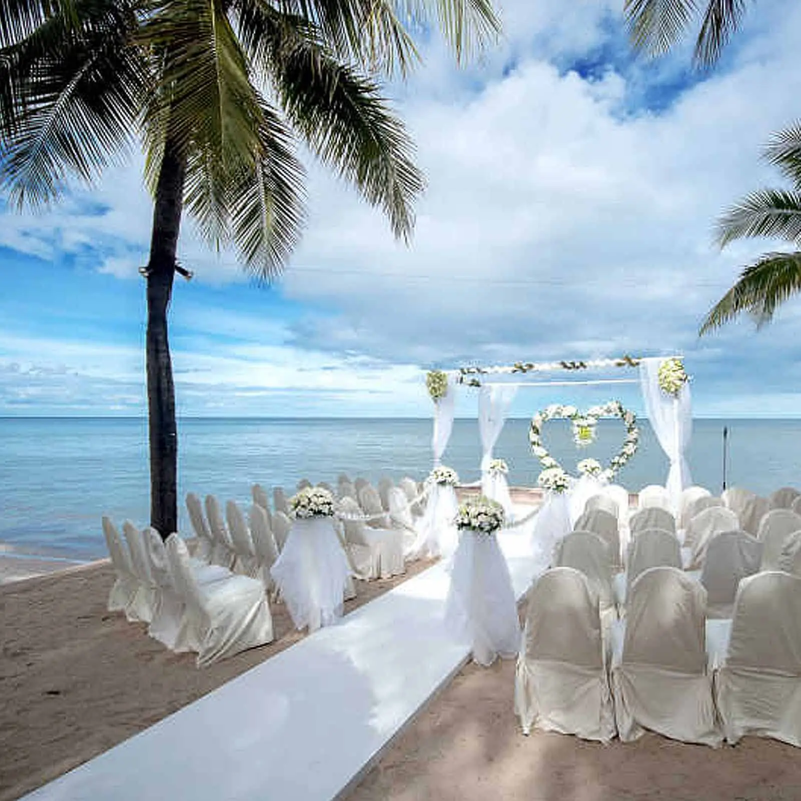 White Non-woven Fabric Wedding Carpet Anti Slip Hotel Corridor Banquet Celebration Event Carpet Church Prayer Ceremony