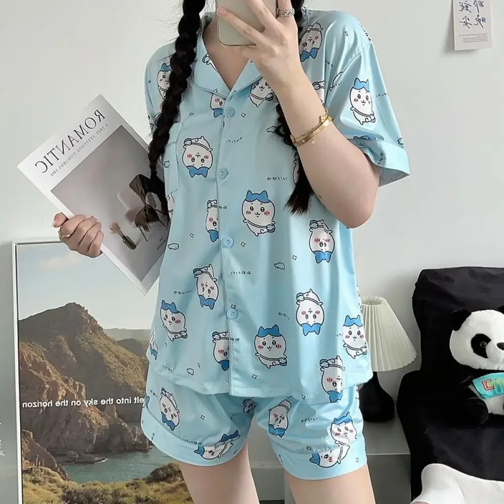 

Милый аниме Chiikawa, 2 шт., пижамный костюм Kawaii Hachiware, летние женские домашние штаны с короткими рукавами, студенческая одежда для сна с героями мультфильмов для девочек