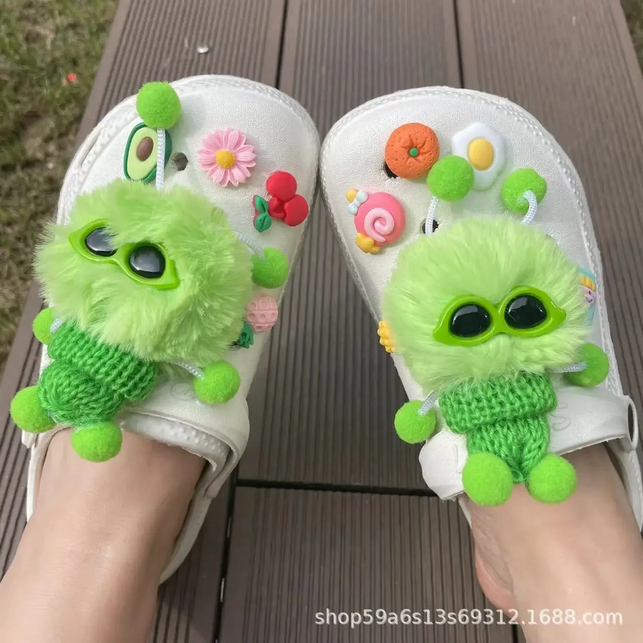 New 3D Cute Elf Ball Shoe Charms Accessories Fit Women Child Cro Charms Cool Slippers Souvenir Decoration Kids X-mas Party Gift