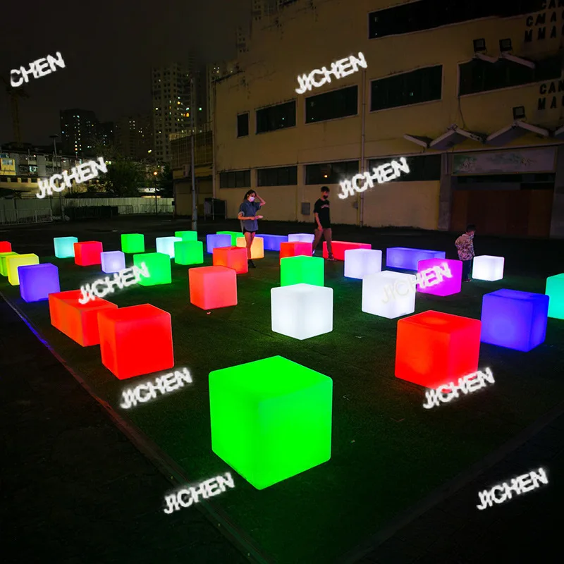 เก้าอี้สตูลทรงลูกบาศก์เรืองแสง LED สำหรับกิจกรรมกลางแจ้ง เก้าอี้สี่เหลี่ยมสำหรับบาร์ เก้าอี้นั่งบาร์ เก้าอี้สำหรับงานแสดงสินค้า เก้าอี้พักผ่อน เก้าอี้เรืองแสงแบบประกอบได้