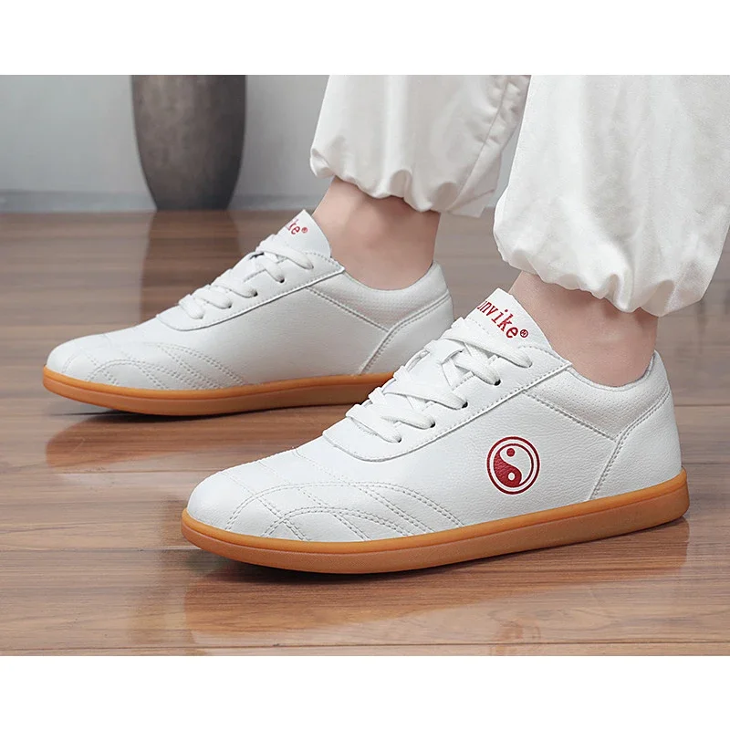 Sepatu Kung Fu Tai Chi Wing Chun Sneakers Olahraga Seni Bela Diri Tradisional Tiongkok Kain Jaring Sejuk