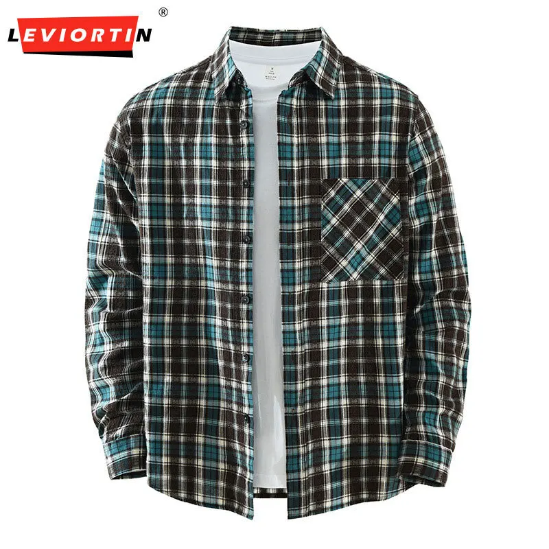 Trendy retro checkered long sleeved shirt for men, fashionable and versatile, artistic and casual pocket design, loose top