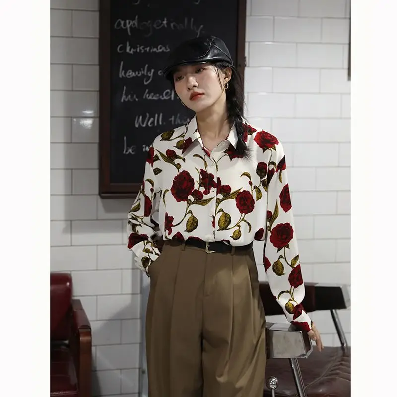 Vintage Rose Print Shirt for Women with a Niche Design and Retro Hong Kong Style Long Sleeved Shirt Trend