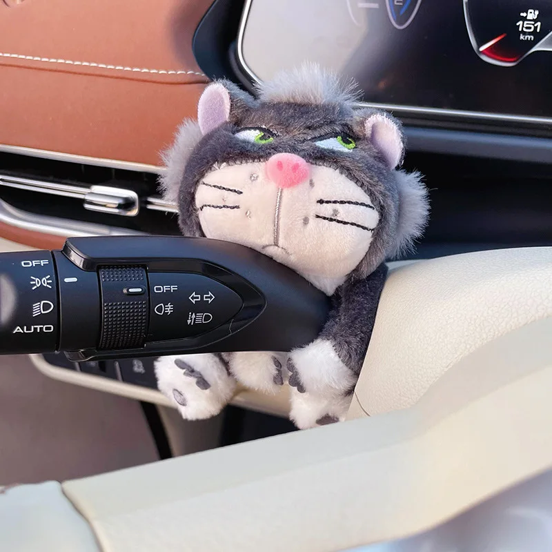 Nieuwe driekleurige autogordel schouderstuk schattige kat pop op een voertuig gemonteerde cartoon veiligheidsgordel decoratie universele auto-accessoires
