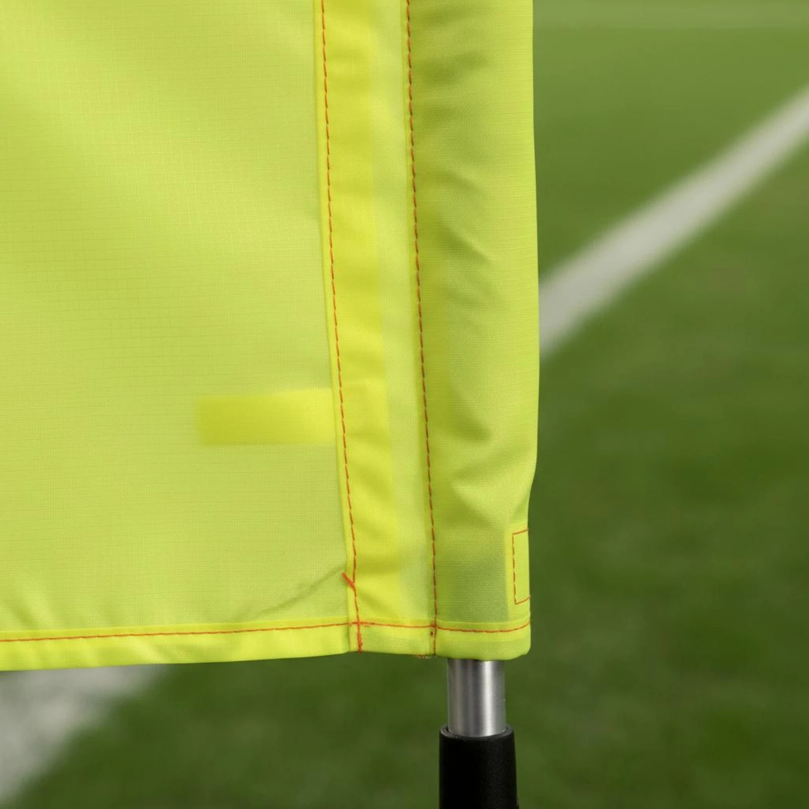2 Pieces Football Linesman Fla - огляд і ціна Sports Equipment Football