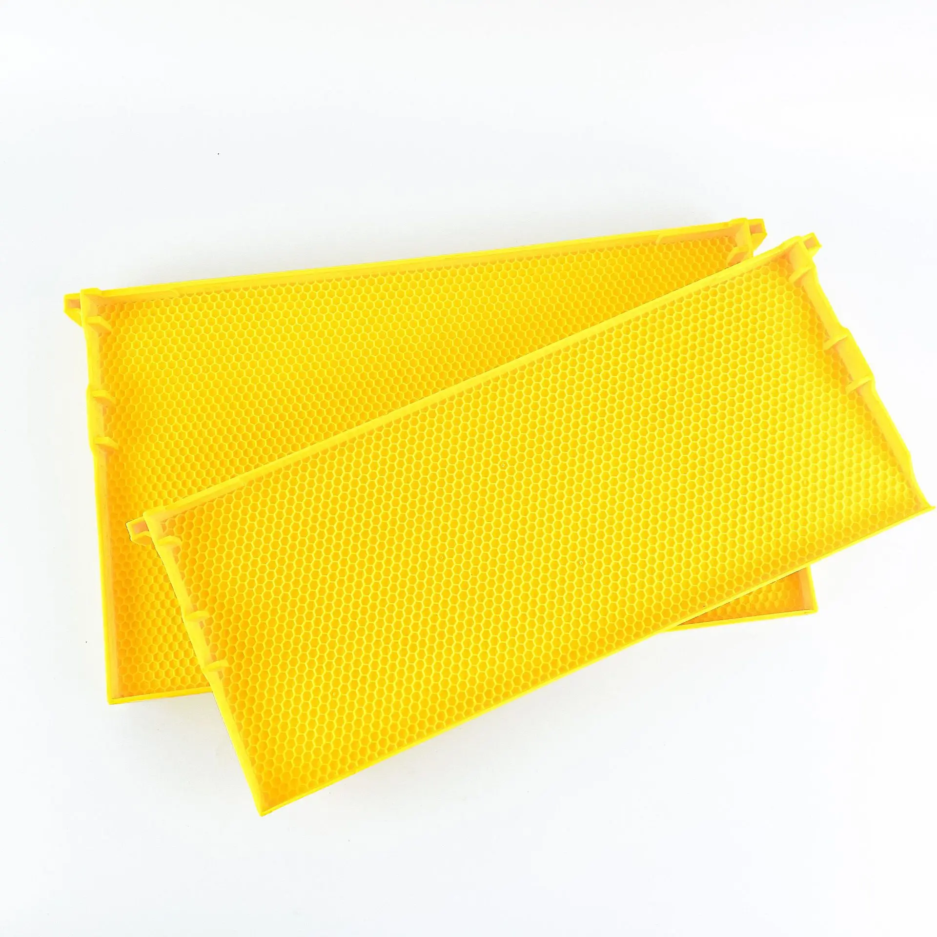 60 Pieces Food Grade Plastic Beehive Frame One-Piece Dadant Beehive Frames 392x220mm 392x160mm Yellow Beekeeping Bee Frames