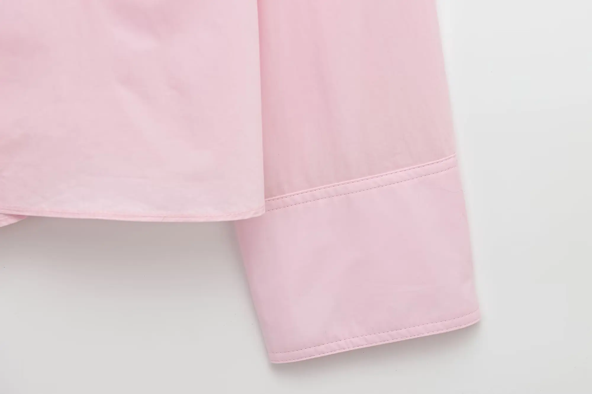 PB&ZA Sommer Neue Damenmode Vielseitiges Pendlerkragen Langarm One Side Shoulder Flauschiges Hemd